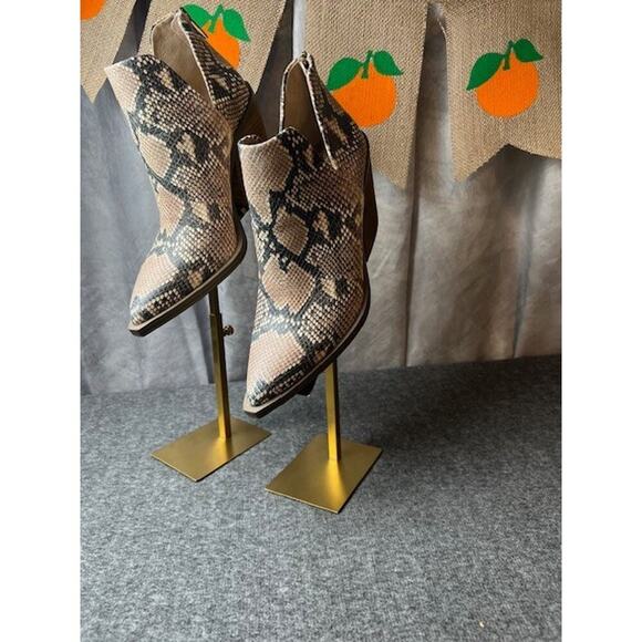 Vince Camuto Gigietta Snakeskin Python Booties Leather Women's Size 9 - Picture 1 of 11